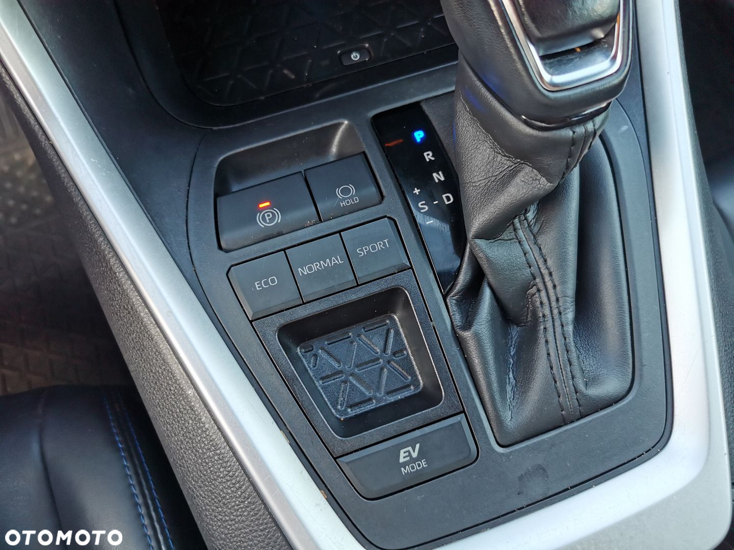 Toyota RAV4 2.5 Hybrid Selection 4x2 - 23