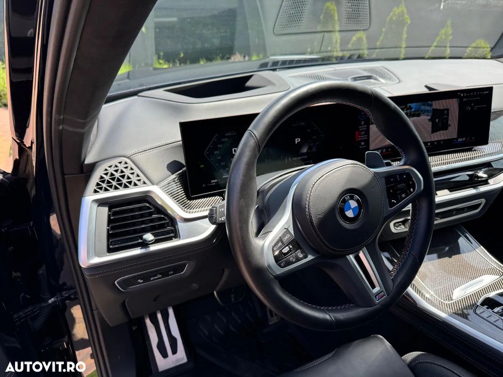 BMW X7 M60i xDrive AT MHEV - 17