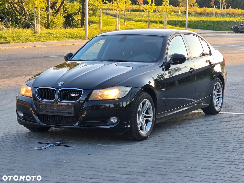 BMW Seria 3 318d DPF Edition Sport - 2