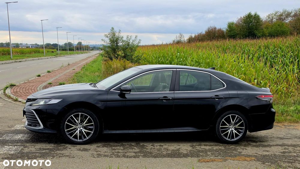 Toyota Camry 2.5 Hybrid Executive CVT - 8