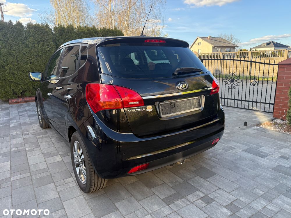 Kia Venga 1.6 CVVT Automatik Dream Team Edition - 10