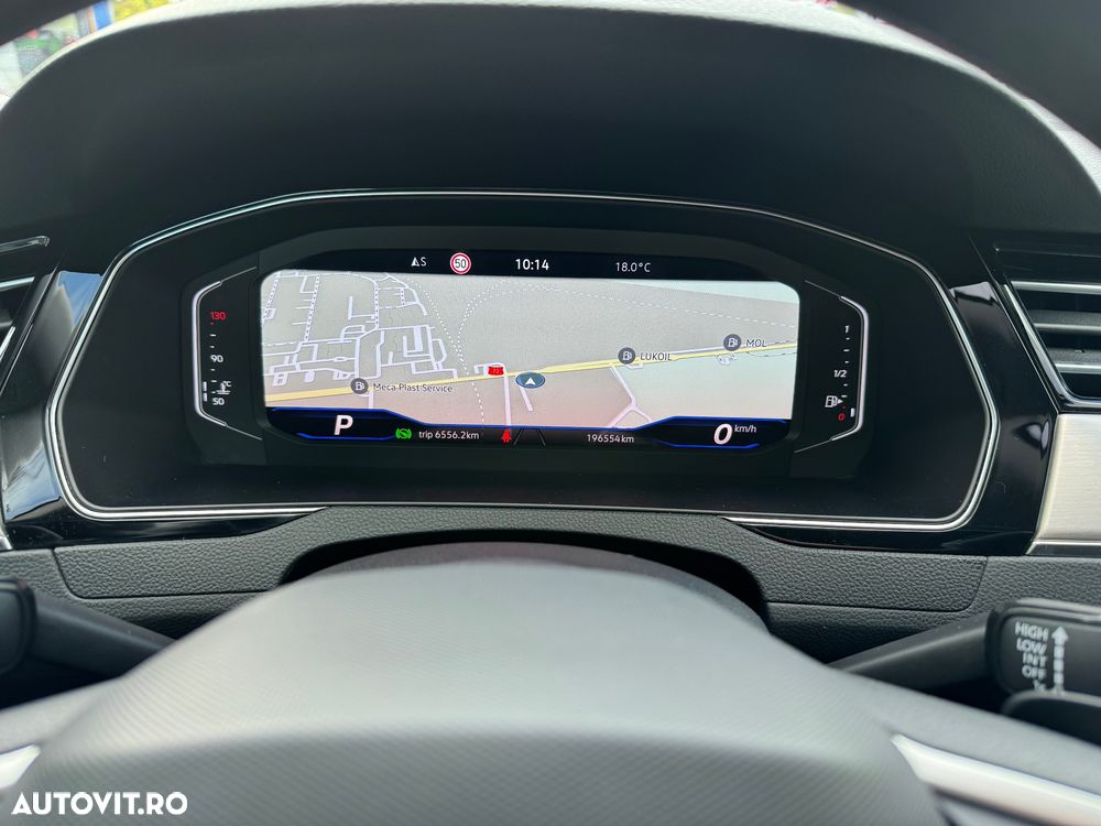 Volkswagen Passat Variant 2.0 TDI SCR DSG Elegance - 37