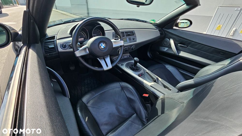 BMW Z4 2.5i - 6