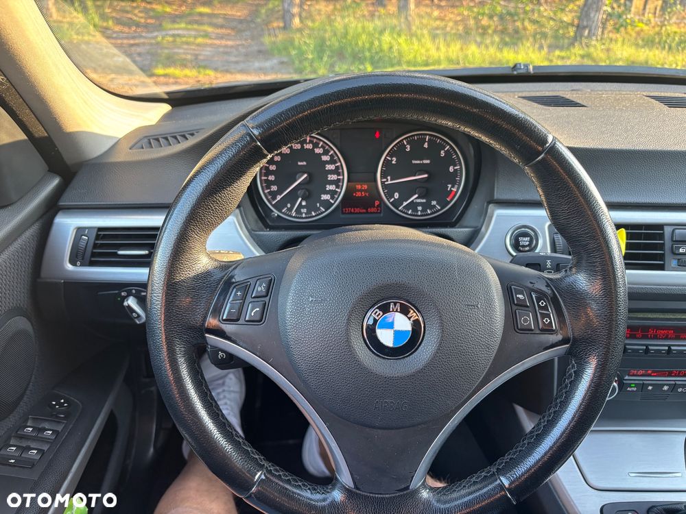 BMW Seria 3 - 13