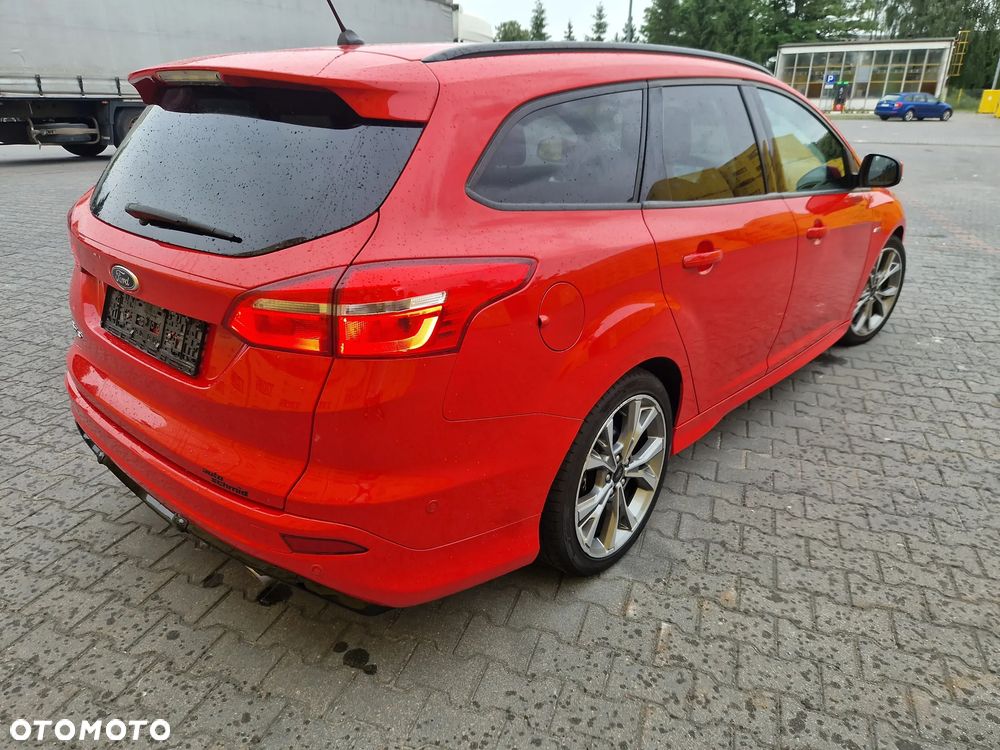 Ford Focus 2.0 TDCi ST-Line Red ASS - 18