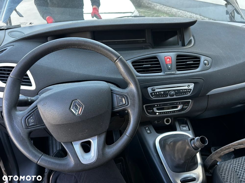 Renault Scenic - 13