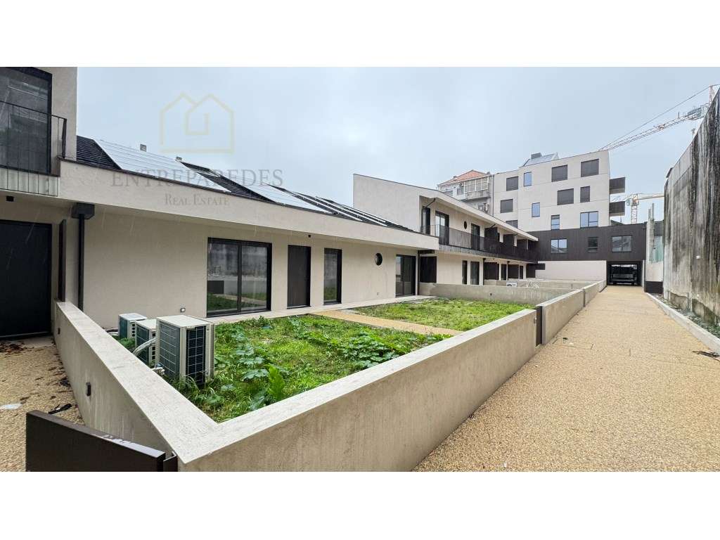 Comprar moradia T2 duplex com lugar de garagem, jardim 50m2 e varan... - Grande imagem: 3/19