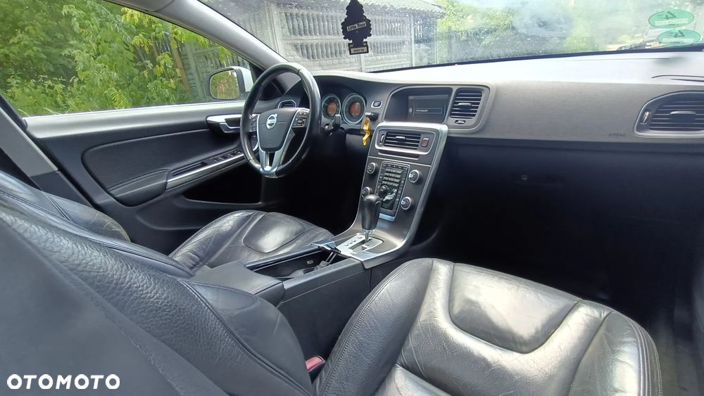 Volvo S60 2.5 T5 - 5