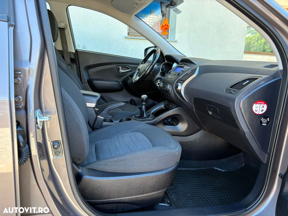 Hyundai ix35 2.0 CRDI 4WD Premium - 7