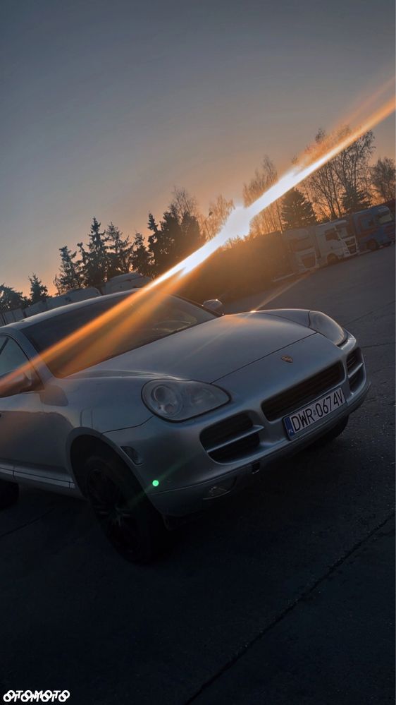 Porsche Cayenne - 8