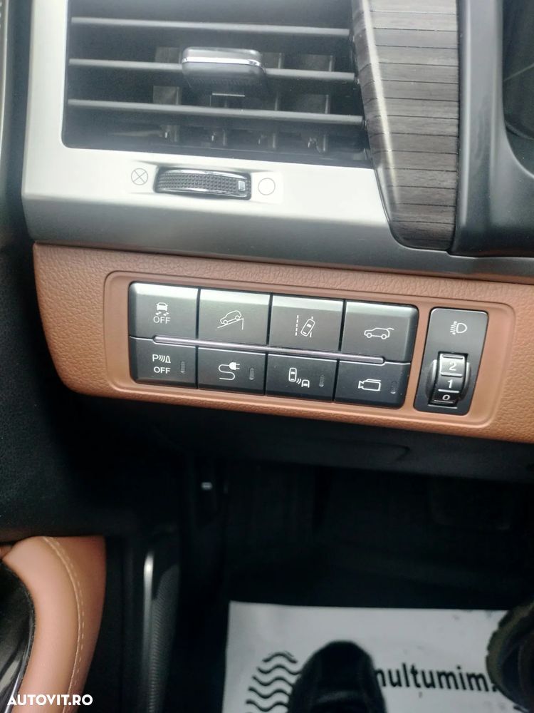 SsangYong REXTON 2.2 e-XDi 220 4WDAut. Crystal - 9