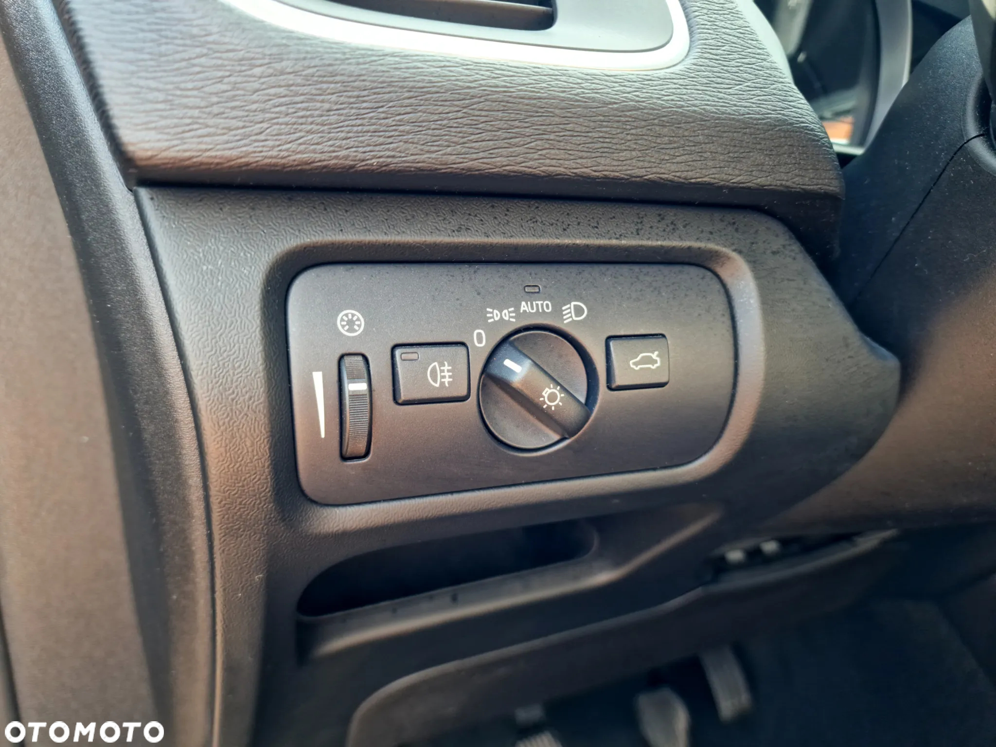 Volvo V40 D4 Summum - 23