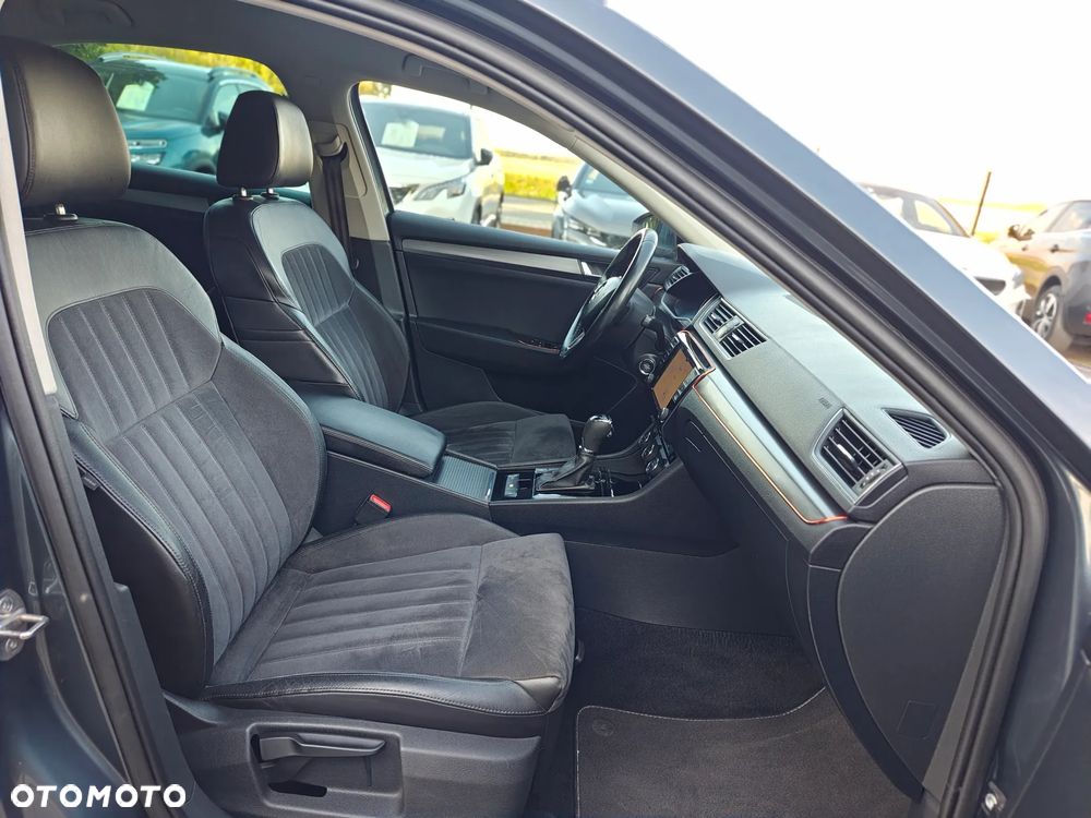 Skoda Superb 2.0 TDI Style DSG - 20