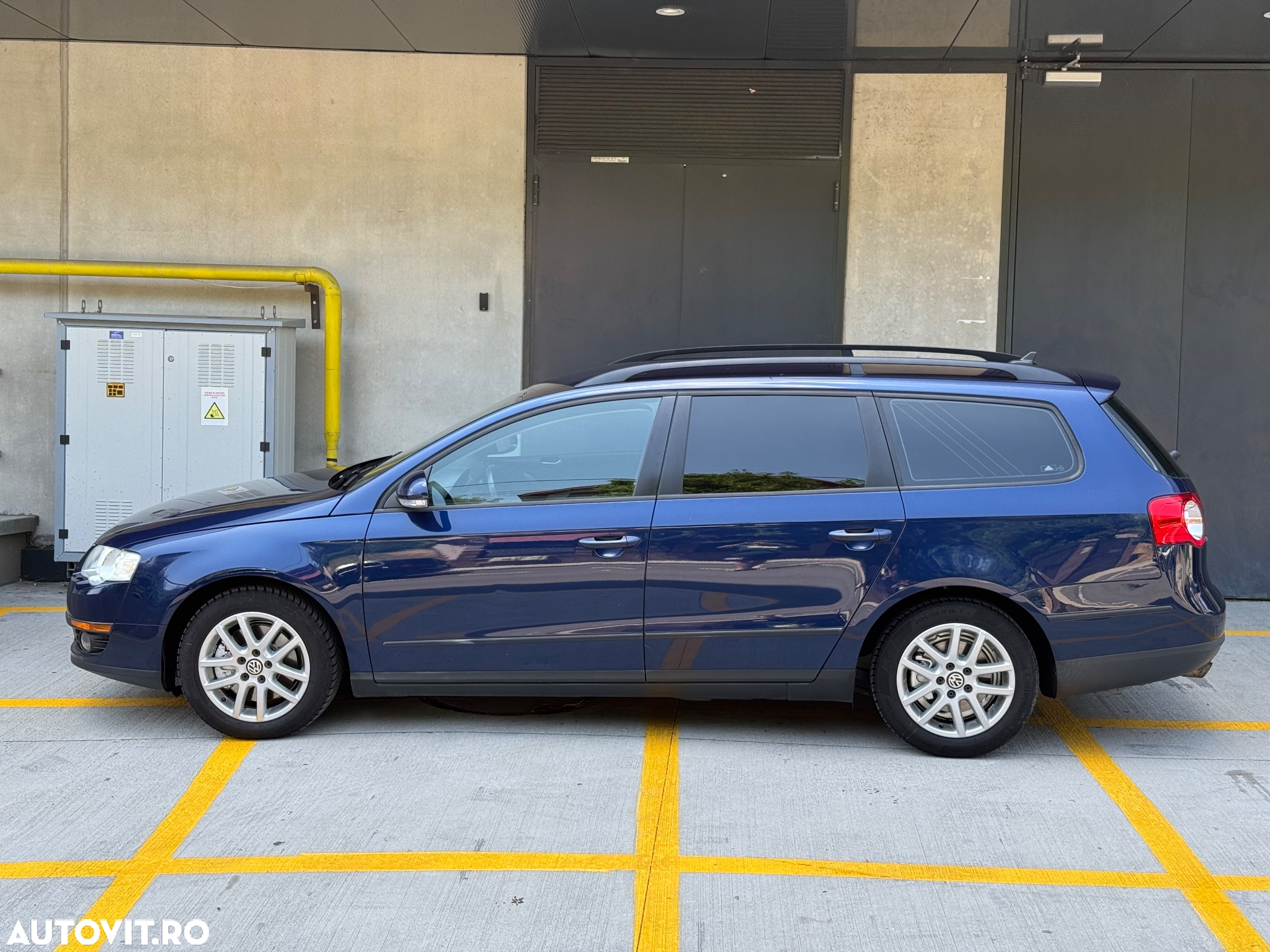 Volkswagen Passat Variant 2.0 TDI DPF Comfortline - 14