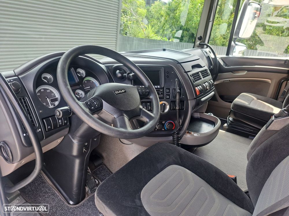 DAF XF 410 - FAXF 105 19T C/ Plataforma Caixa Isotérmica - 4