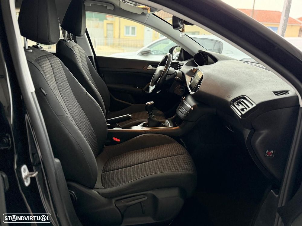 Peugeot 308 1.5 BlueHDi Style - 18
