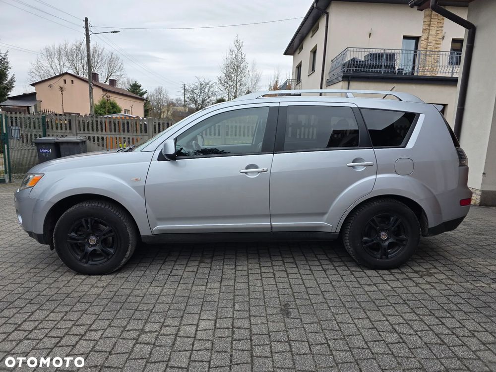 Mitsubishi Outlander 2.0 DI-D 4WD Instyle - 9