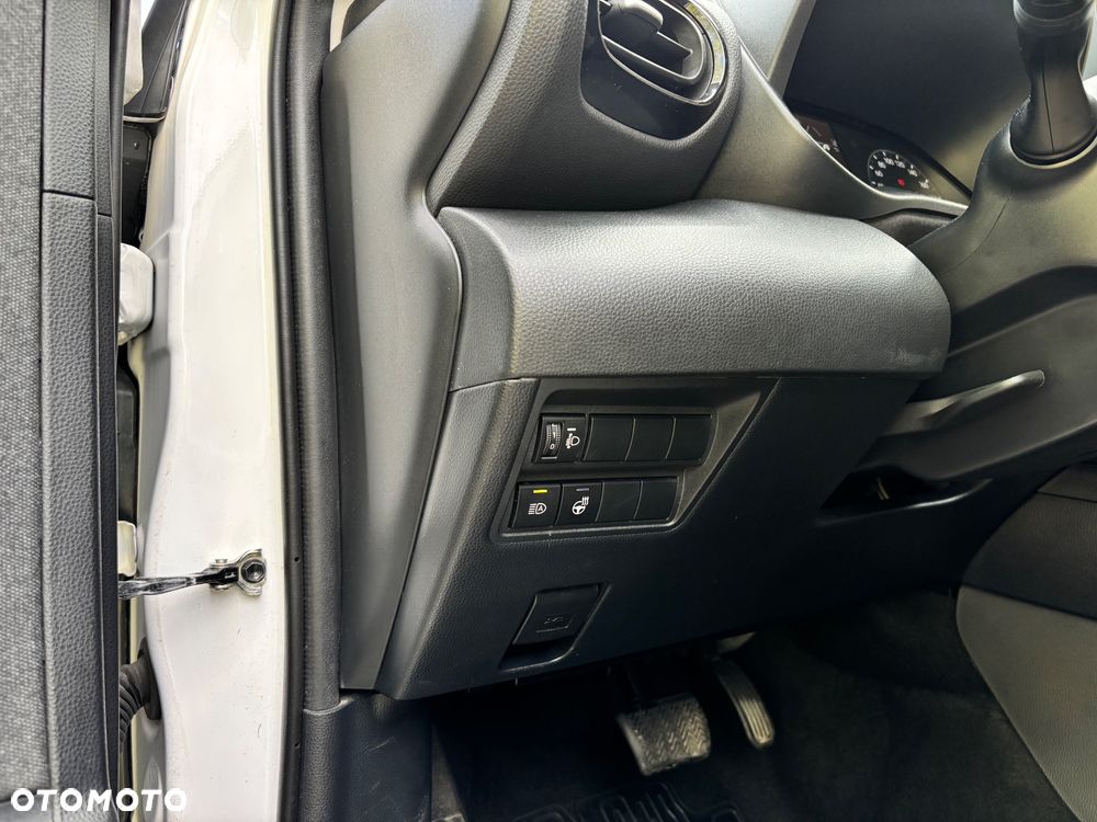 Toyota Yaris - 11