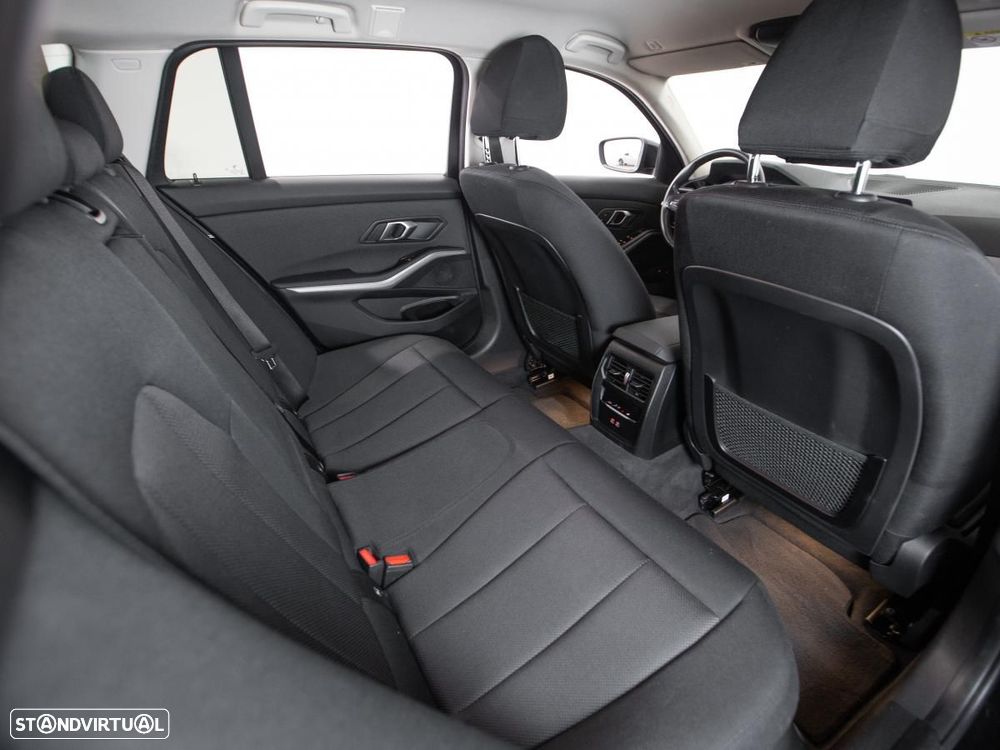 BMW 330 e Touring Corporate Edition Auto - 12