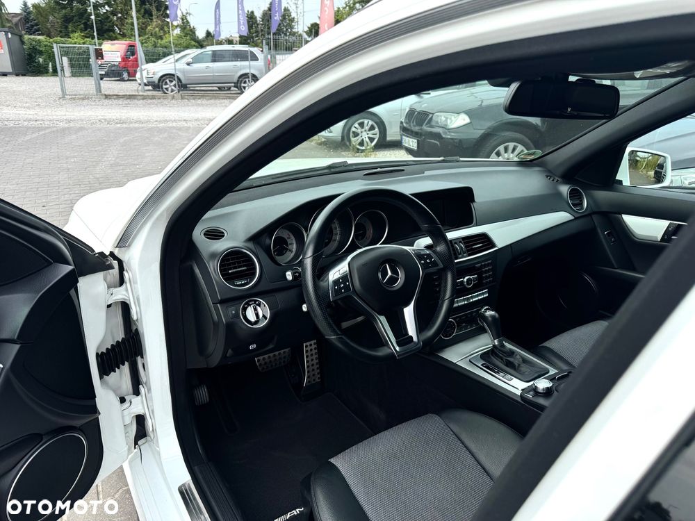 Mercedes-Benz Klasa C 220 (BlueTEC) d 7G-TRONIC AMG Line - 18