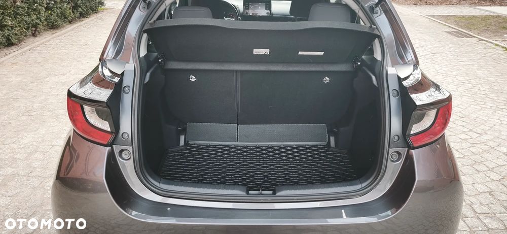 Toyota Yaris 1.5 Comfort - 19