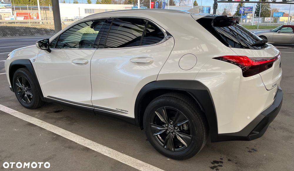 Lexus UX - 14