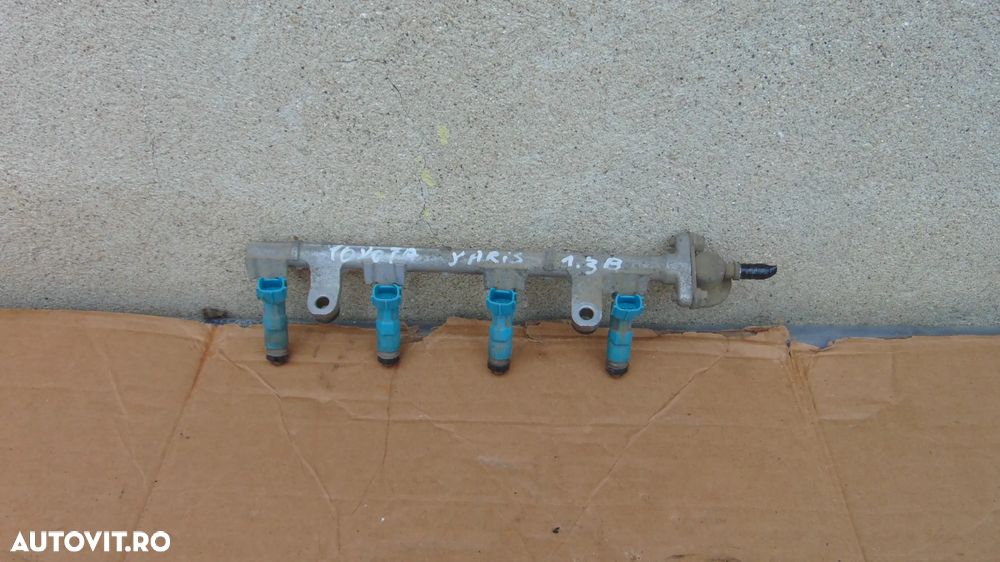 Rampa injectoare Toyota Yaris motor 1.3 benzina an 2005-2011 - 1