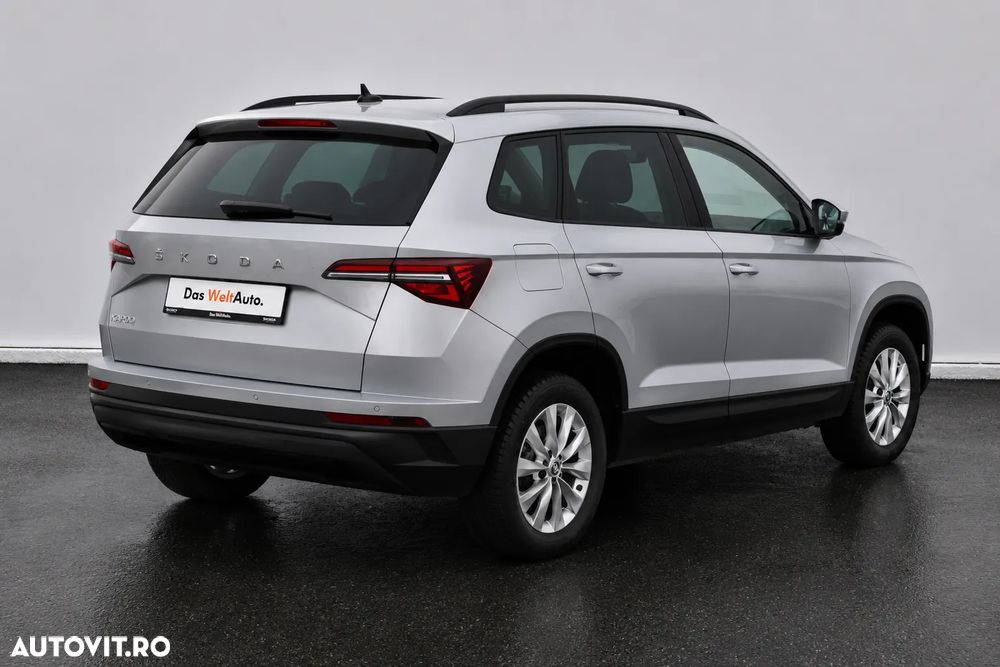 SKODA Karoq 2023 — imagine 8