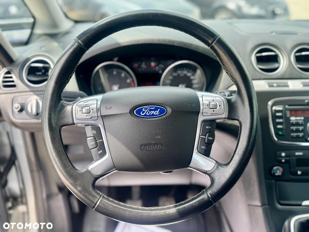 Ford Galaxy 2.0 FF Titanium - 27