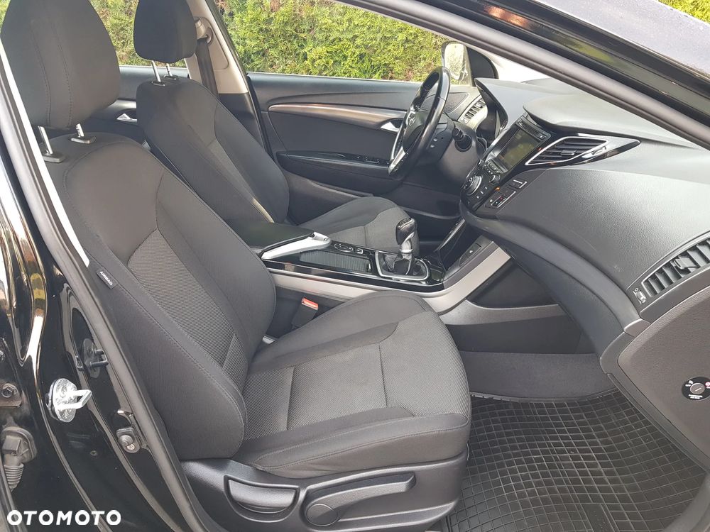 Hyundai i40 - 19