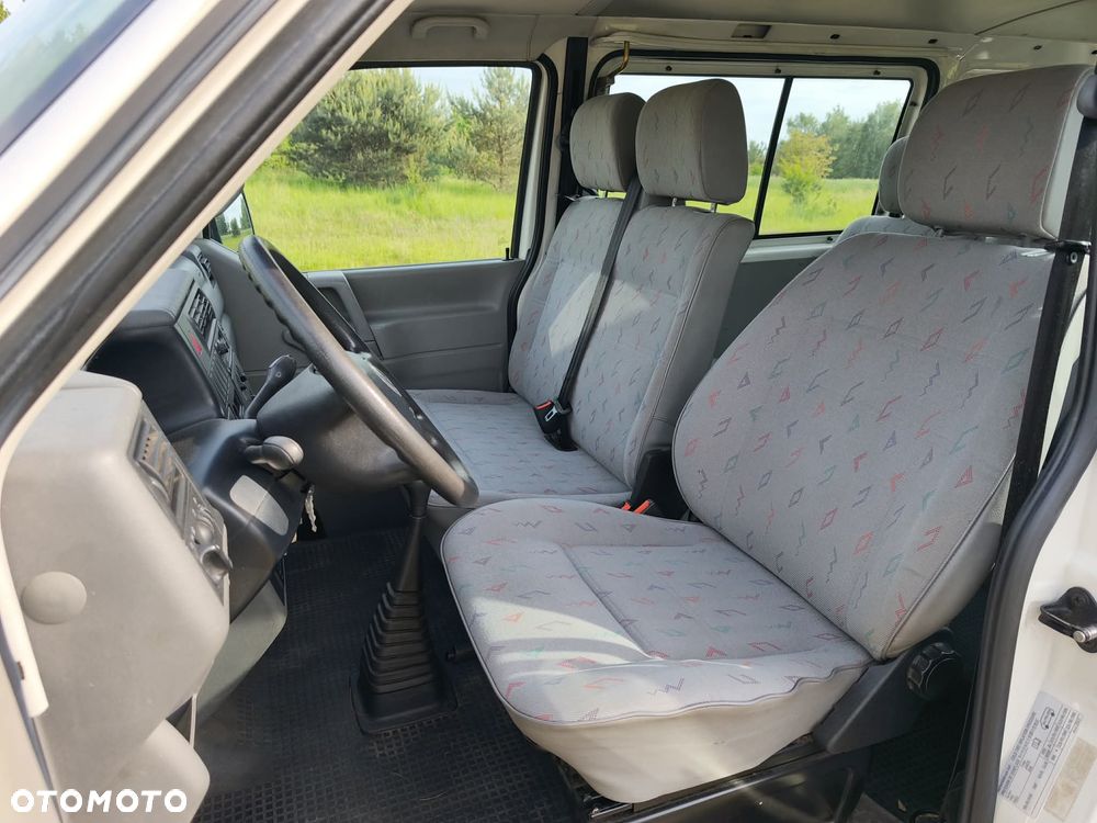 Volkswagen Transporter - 15