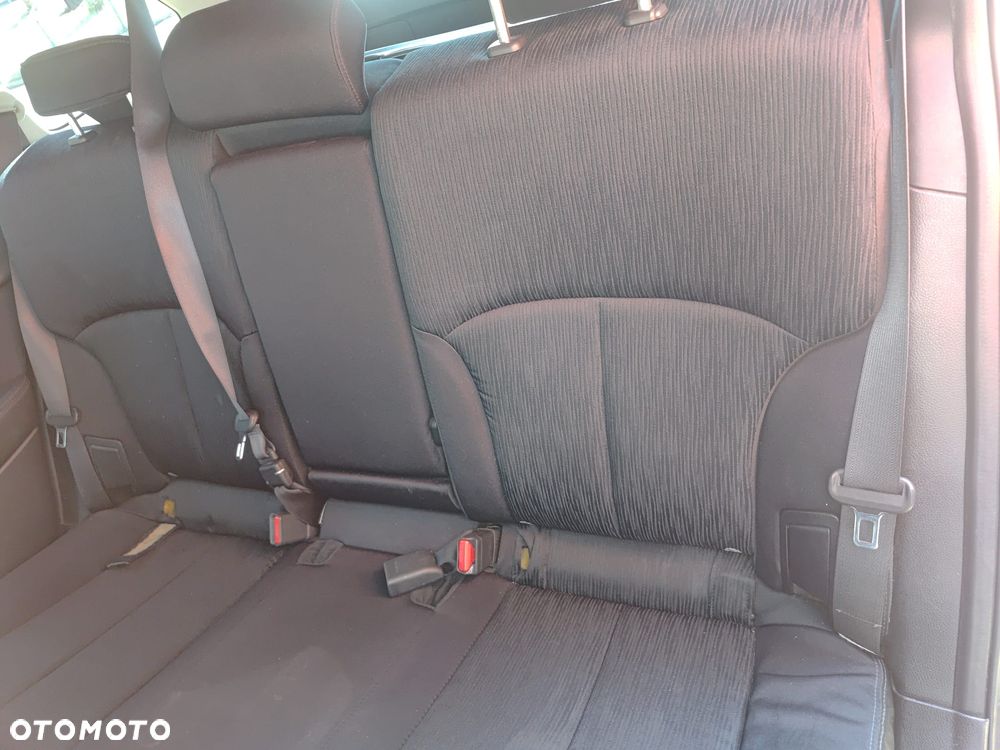 Subaru Legacy 2.0i Comfort AT - 11