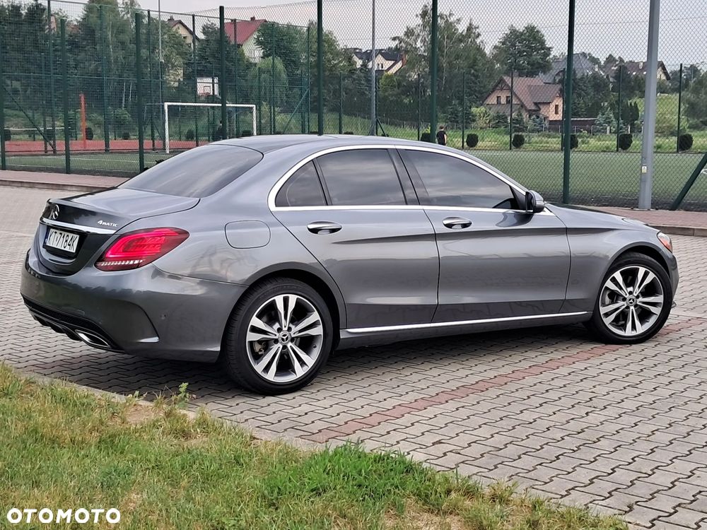 Mercedes-Benz Klasa C 300 4Matic 9G-TRONIC Exclusive - 7