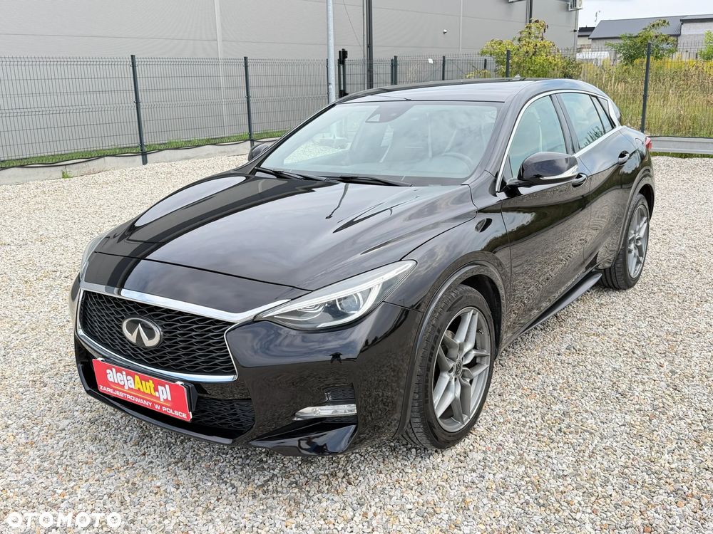 Infiniti Q30 1.6t Sport 7DCT - 3