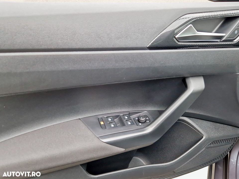 Volkswagen Taigo 1.0 TSI DSG Life - 16