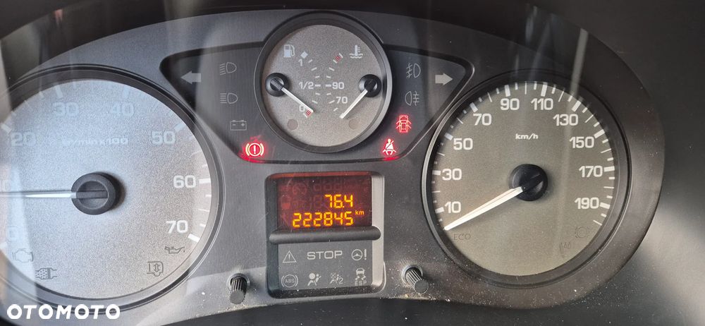 Peugeot Partner 1.6 HDi Active - 23