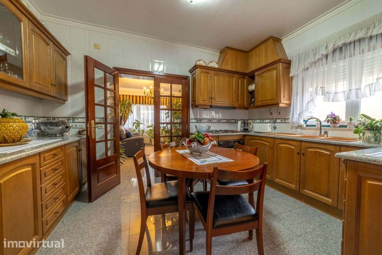Moradia T5 Venda em Santarém (Marvila), Santa Iria da Ribeira de Santa - Grande imagem: 5/33