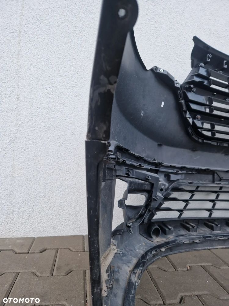 Zderzak Renault Trafic III lift 2021 - - 13