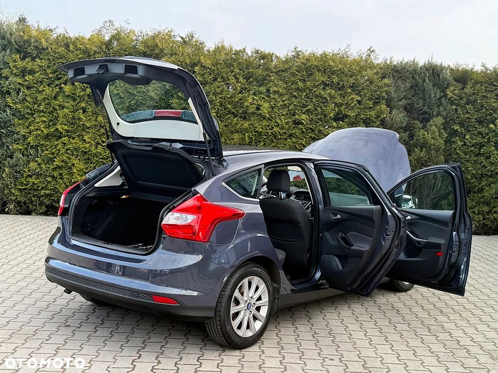 Ford Focus - 36