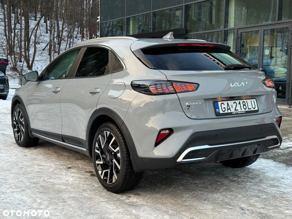 Kia XCeed 1.6 T-GDI Tribute DCT - 12