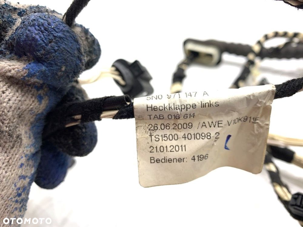 WIĄZKA KLAPY BAGAŻNIKA TYŁ  VW TIGUAN (5N_) 2007 - 2018 2.0 TDI 4motion 100 kW [136 KM] olej - 4