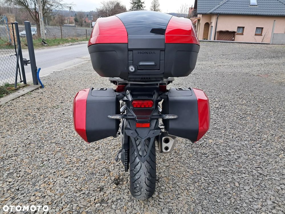 Honda VFR - 9