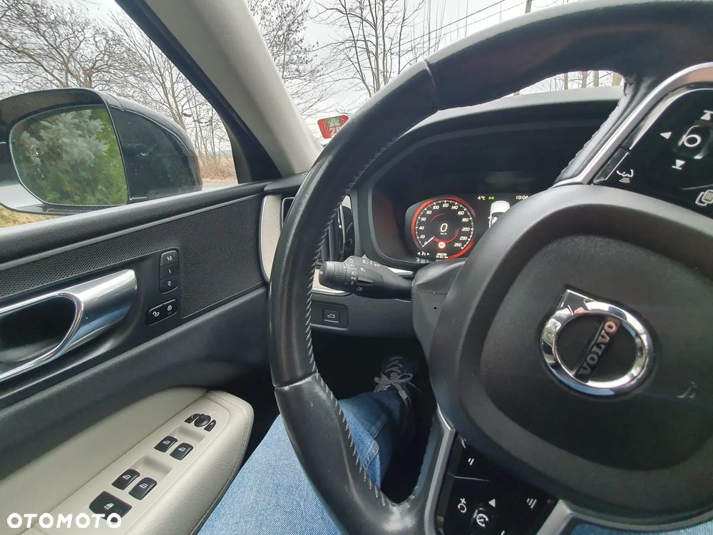 Volvo XC 60 D4 Geartronic RDesign - 15