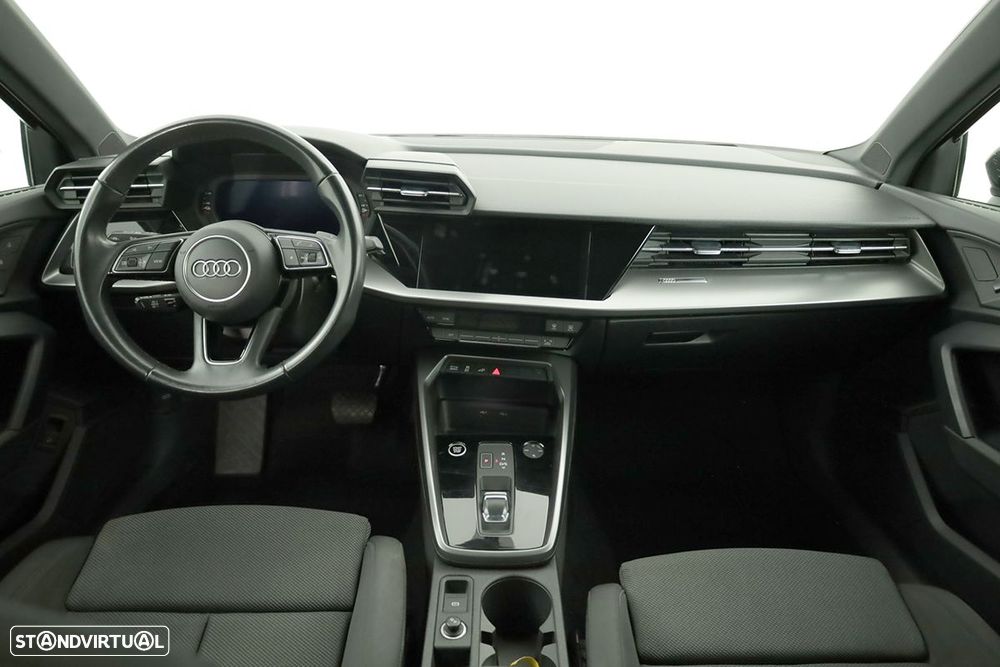 Audi A3 Sportback 45 TFSIe S line - 8