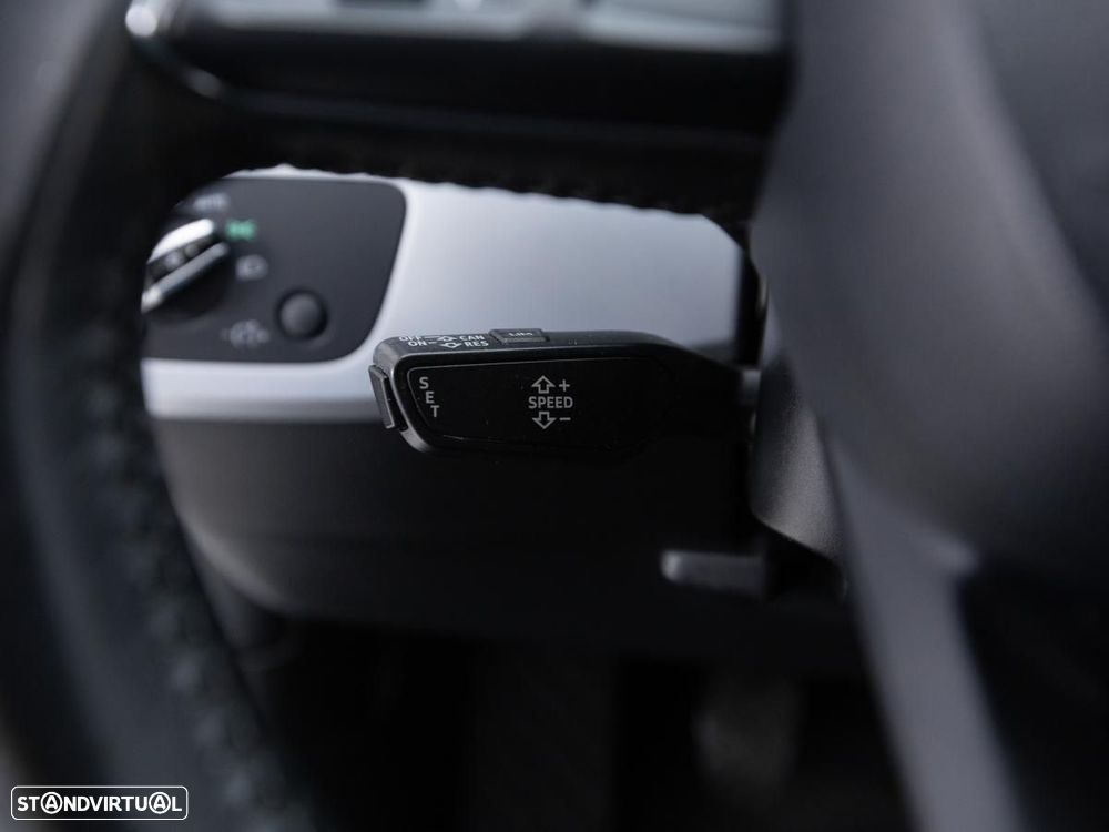 Audi A4 Avant 2.0 TDI Advance - 17