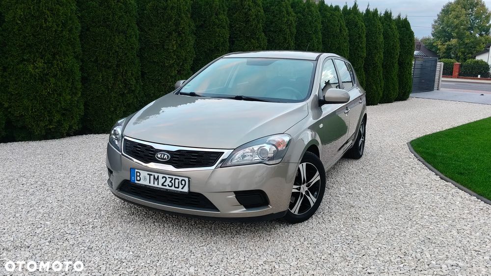 Kia Ceed 1.4 CVVT Spirit - 29