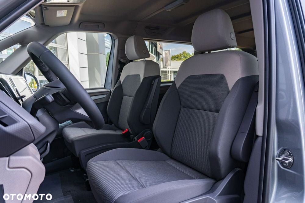 Volkswagen Multivan - 13