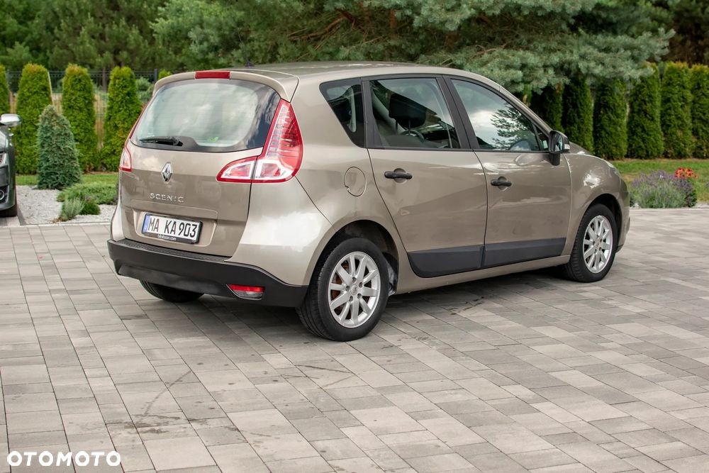 Renault Scenic - 21