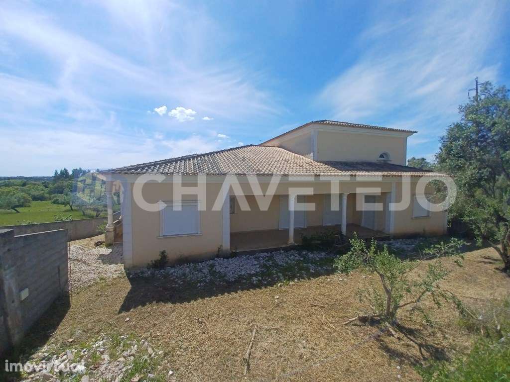 Moradia com garagem e logradouro a 5 km de Tomar. - Grande imagem: 3/55