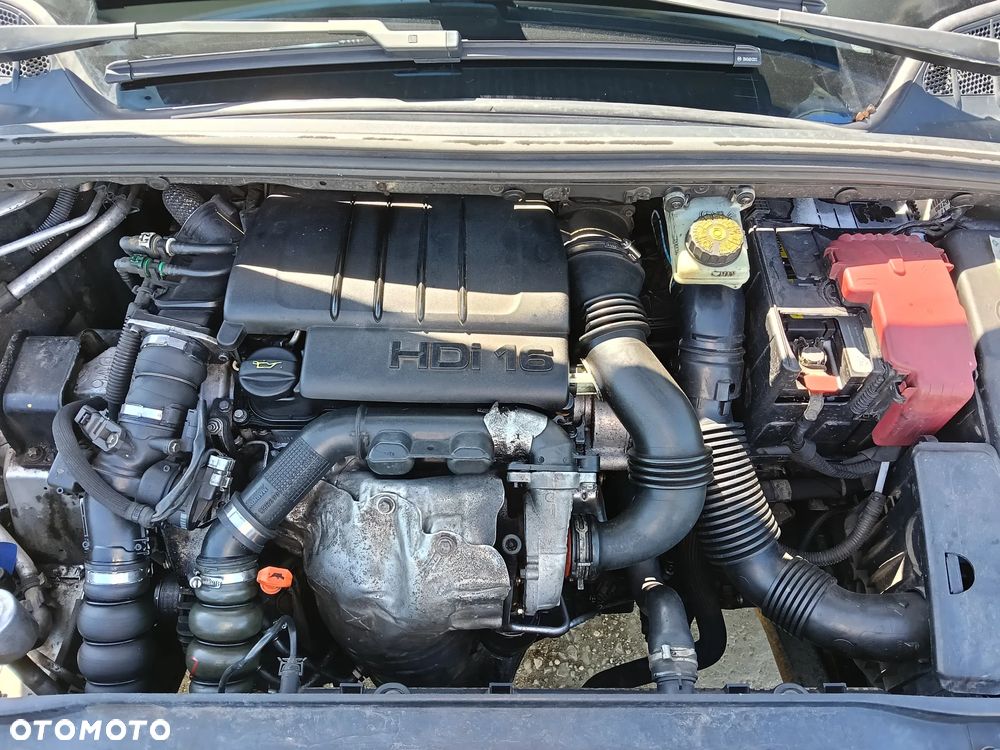 Peugeot 308 1.6 HDi Premium Plus - 10